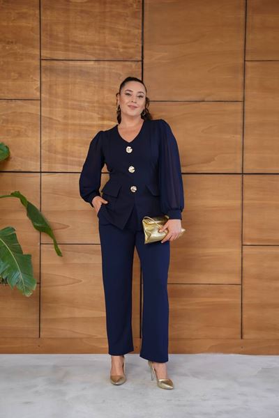 Picture of CURVY GIRL SUIT WITH CHIFFON SLEEVE